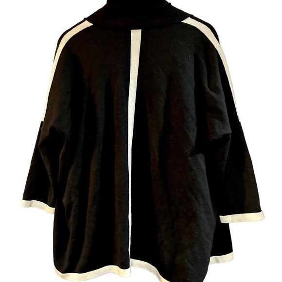 Chicos Black and White 3/4 Sleeve Cardigan - Womens Size 1 - Picture 2 of 3